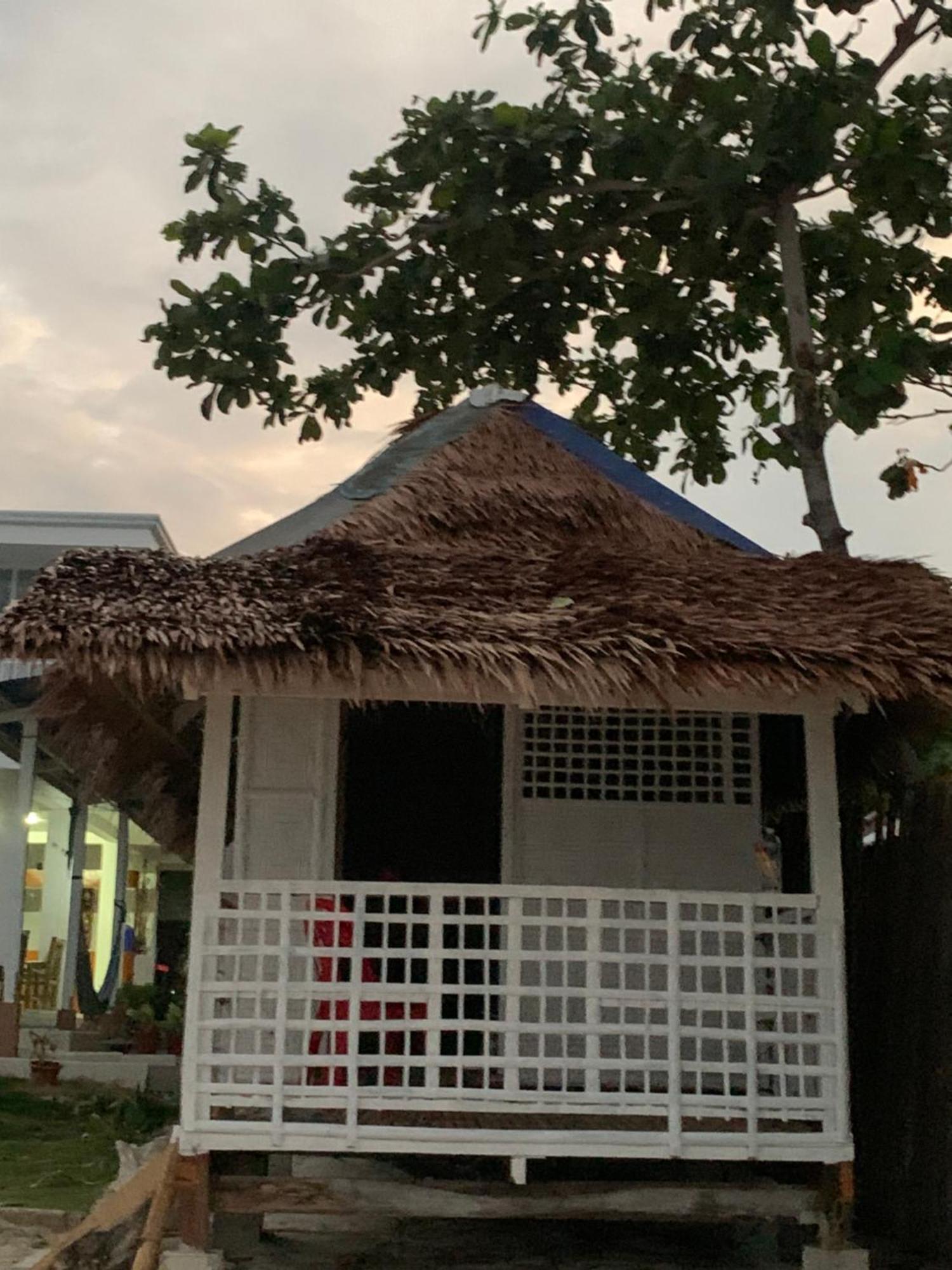 Nitasnipahut Pamilacan Island Exterior foto